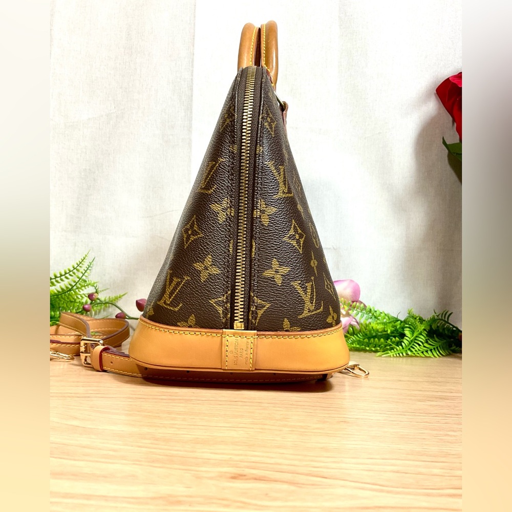 LOUIS VUITTON ✅ALMA PM HANDBAG
LAST 1 - Picture 7 of 8